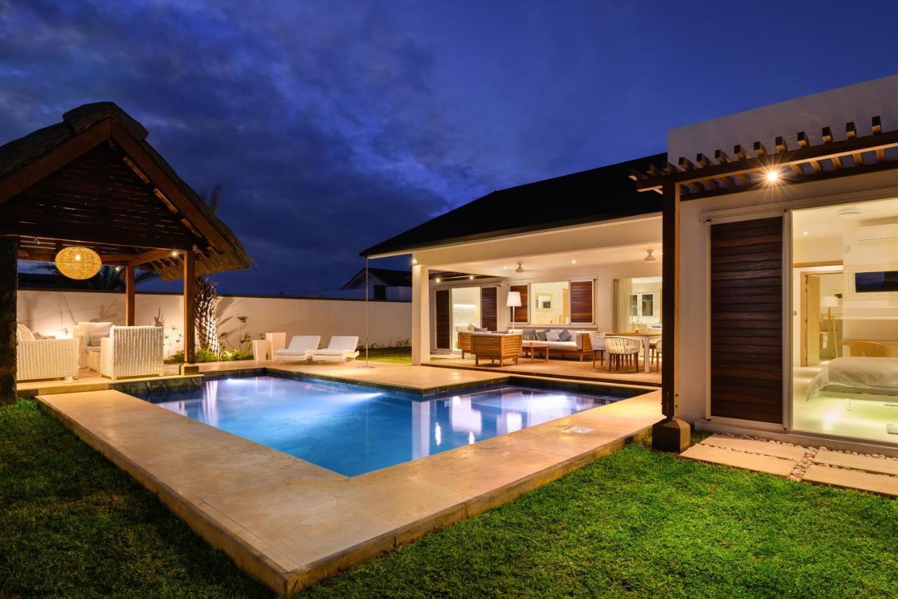Clos Du Littoral By Fine & Country กรองด์เบย์ ภายนอก รูปภาพ