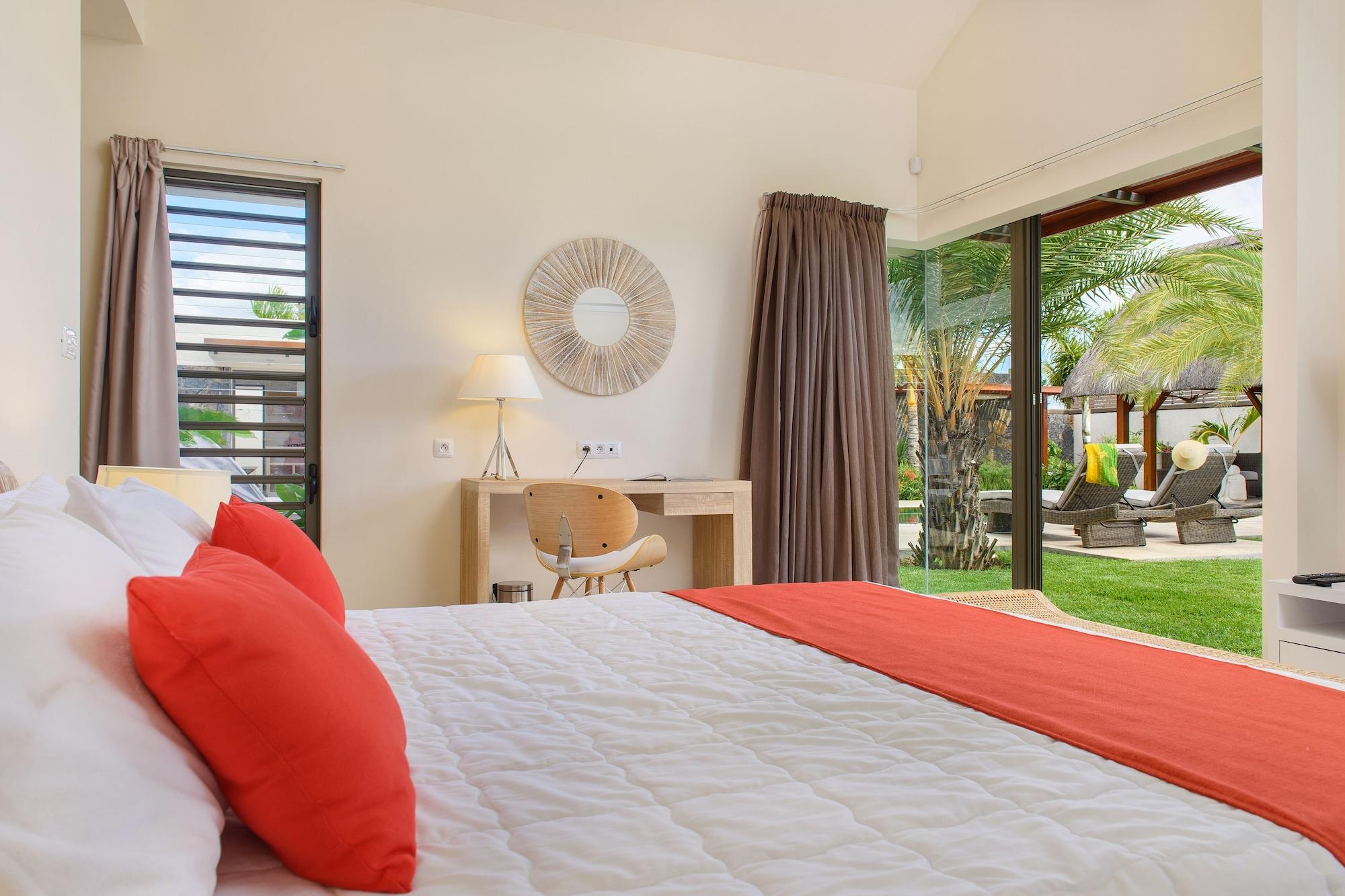Clos Du Littoral By Fine & Country กรองด์เบย์ ภายนอก รูปภาพ