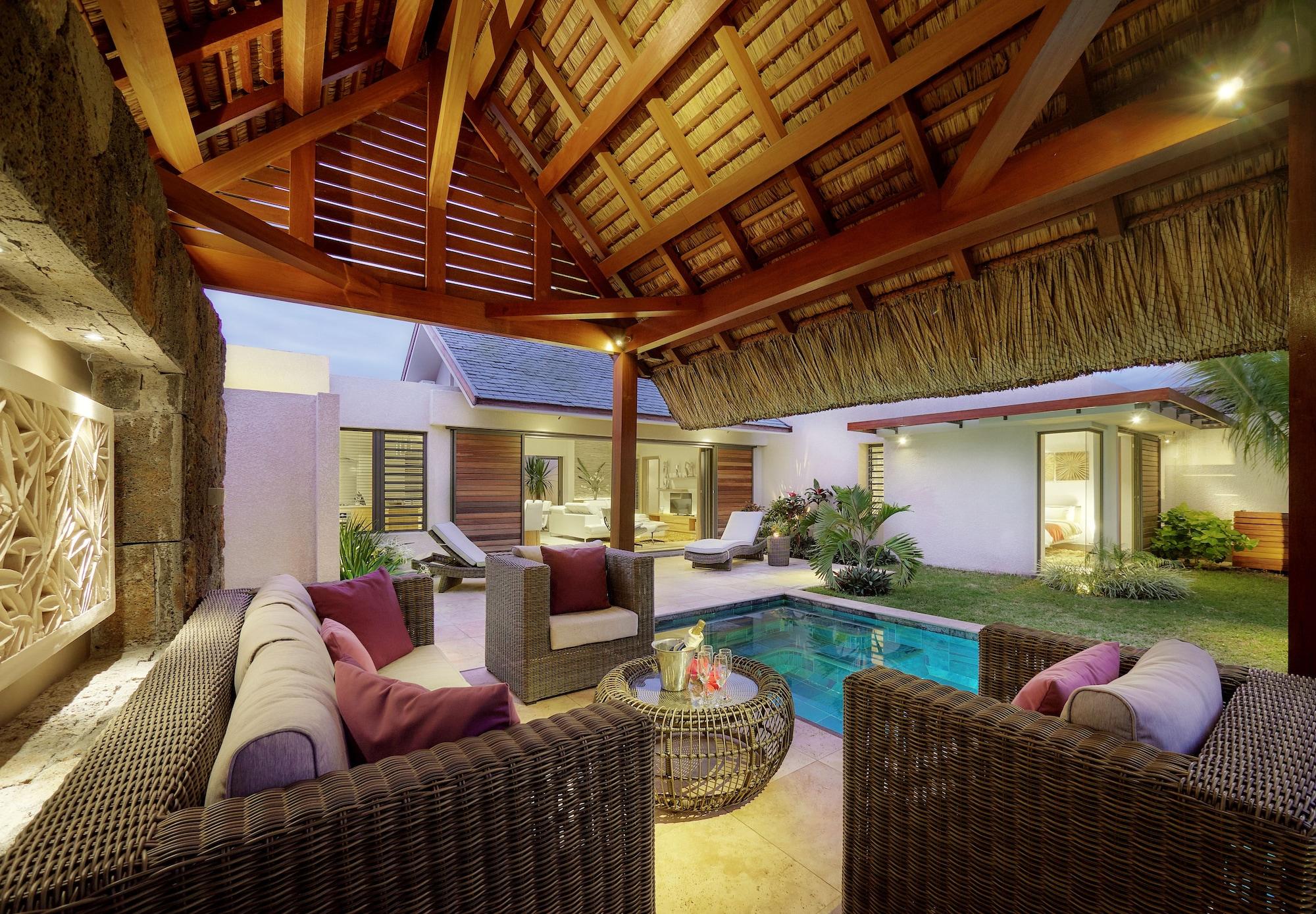 Clos Du Littoral By Fine & Country กรองด์เบย์ ภายนอก รูปภาพ