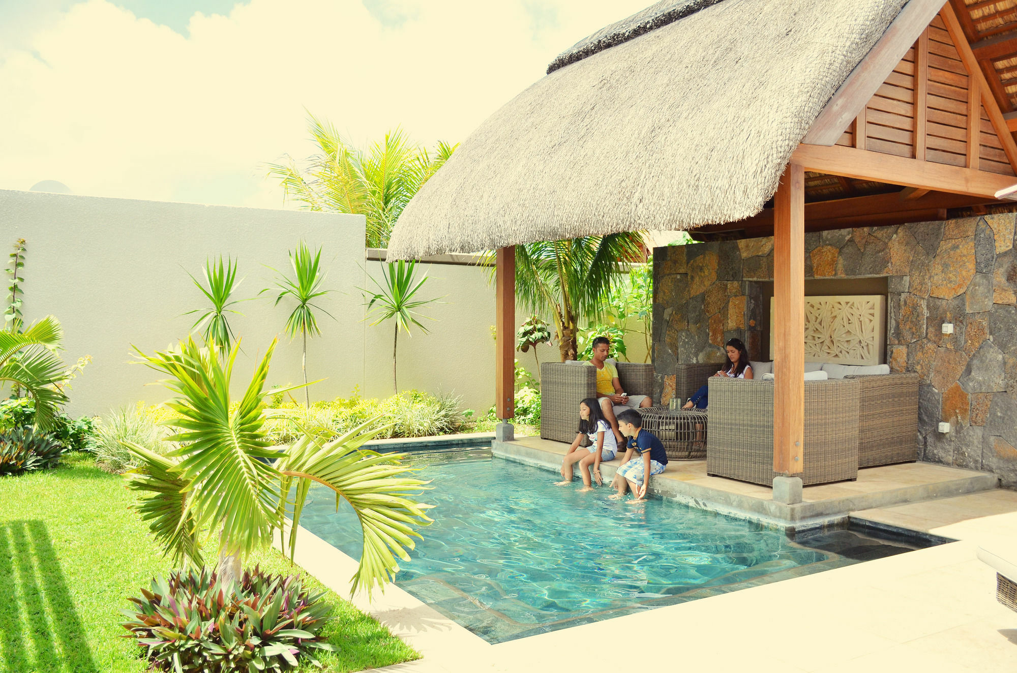 Clos Du Littoral By Fine & Country กรองด์เบย์ ภายนอก รูปภาพ