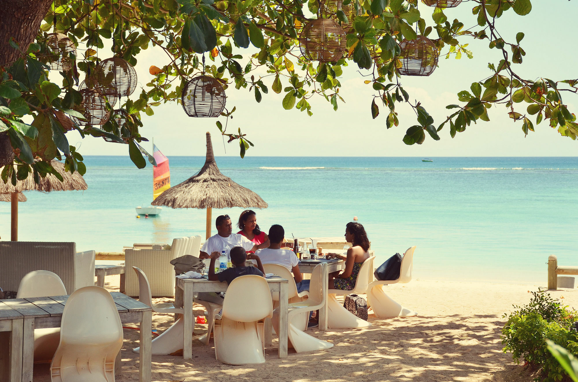 Clos Du Littoral By Fine & Country กรองด์เบย์ ภายนอก รูปภาพ
